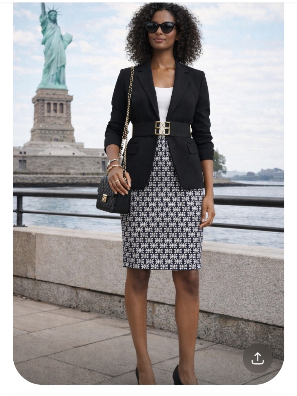 Banana Republic Navy White Geometric Pencil Skirt Size 4 Career Chic